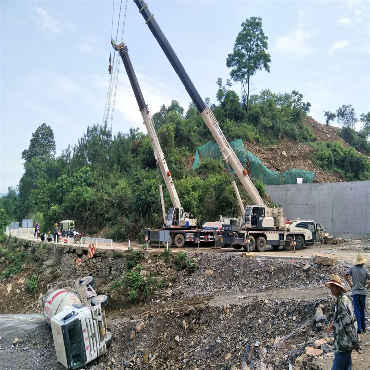 渔洋镇汽车掉沟里叫吊车救援要多少钱